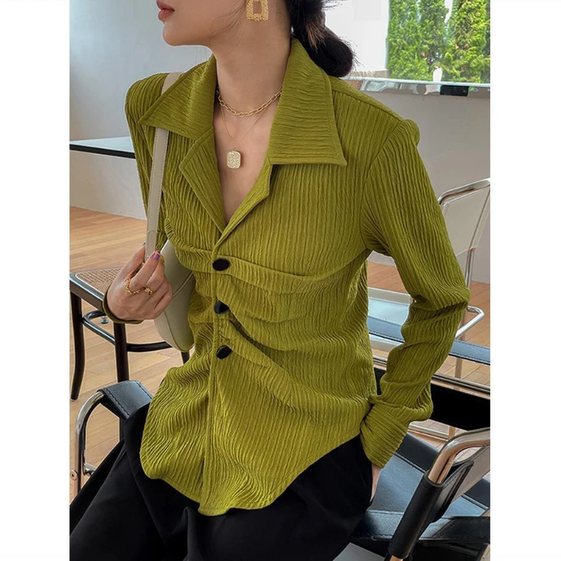 Retro Texture Pleated Mustard Green Shirt with Loose Hong Kong Style Design V-neck Lapel Top