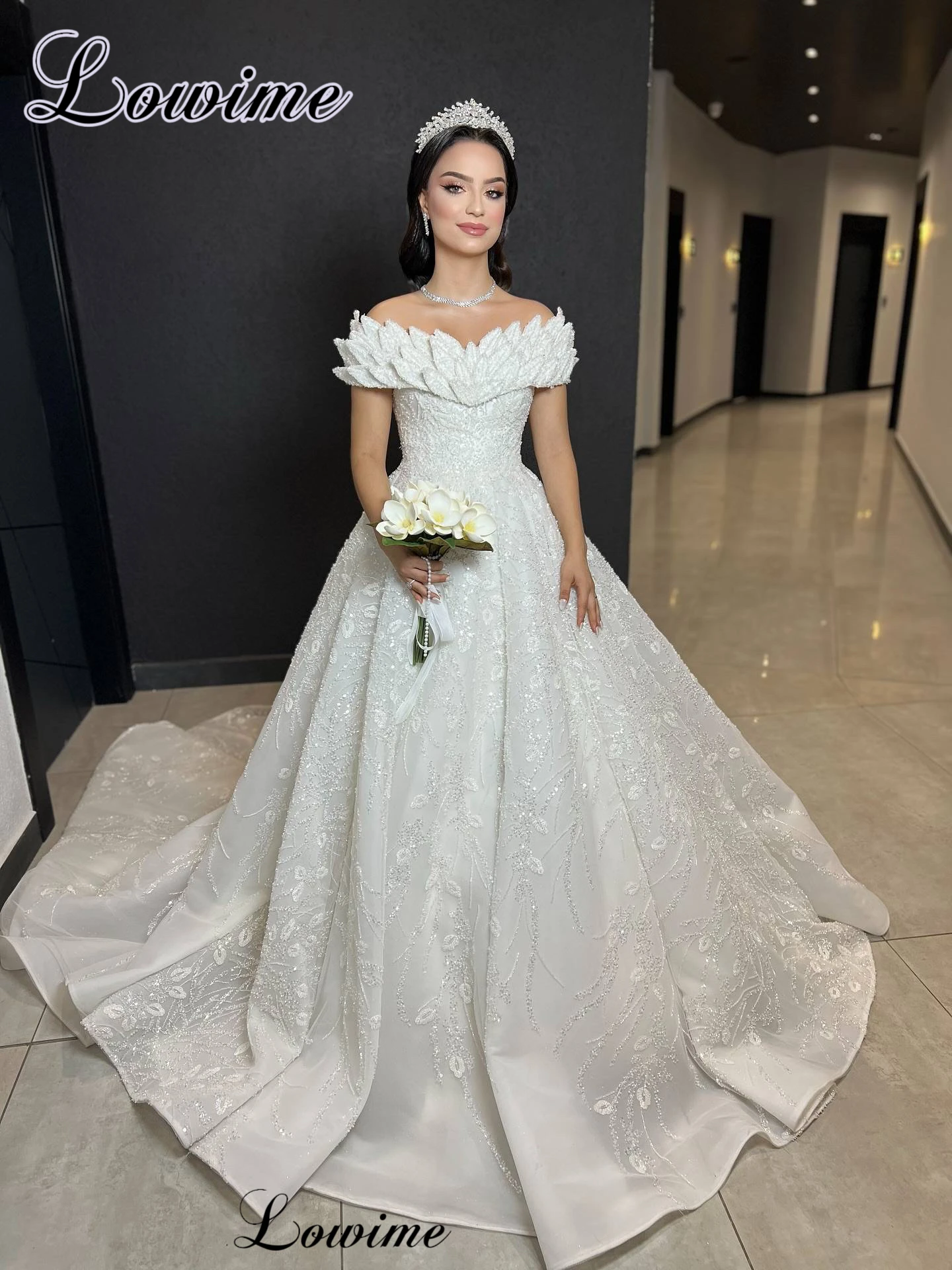 White Elegant Wedding Dresses A-Line Off Shoulder Garden Wedding Gowns Country Bridal Gowns For Women Vestido Blanco Customized