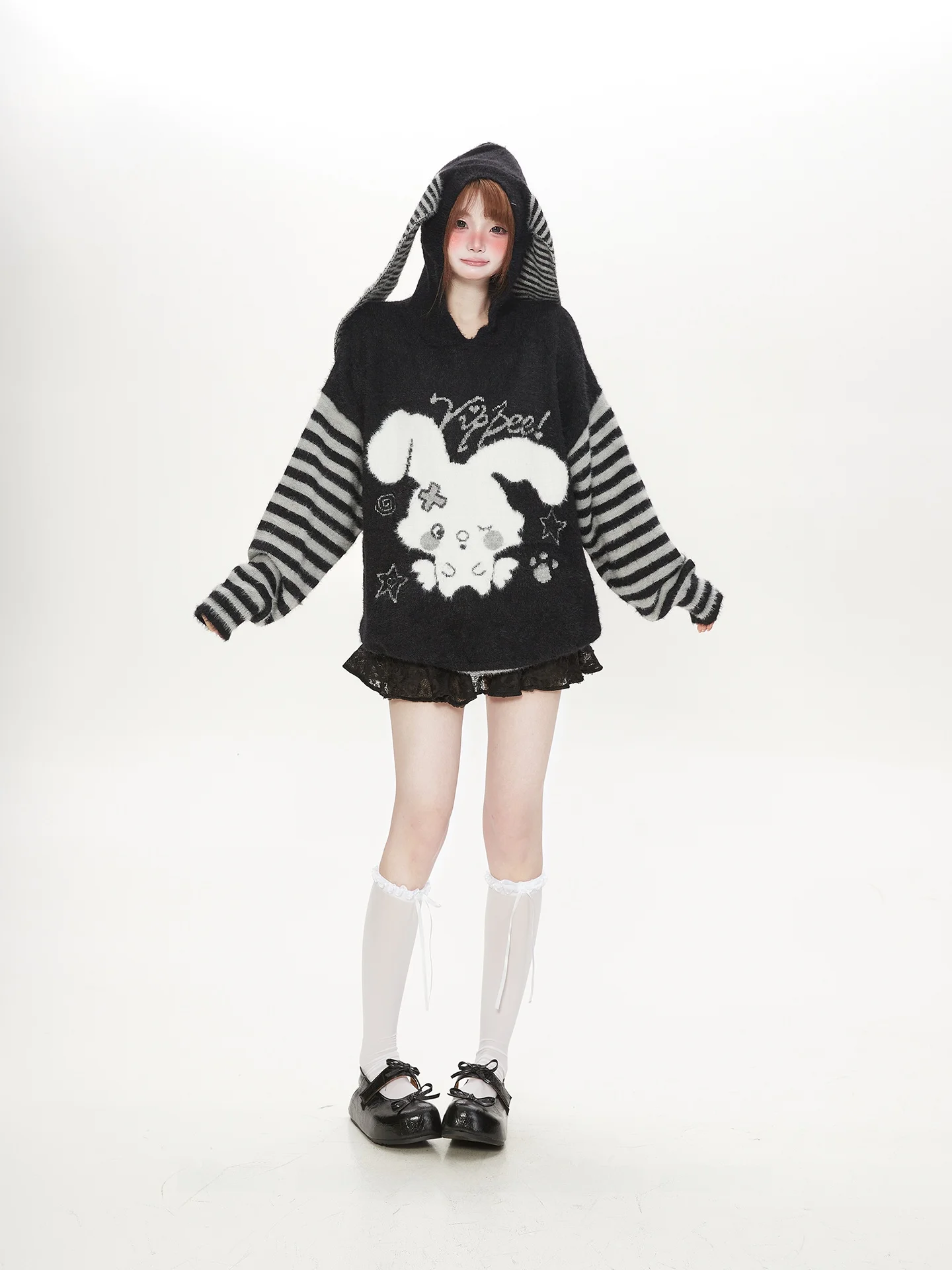 

Милый мягкий полосатый вязаный джемпер с кроличьими ушками для женщин, осенне-зимний, легкий, свободный, с мультяшной вышивкой