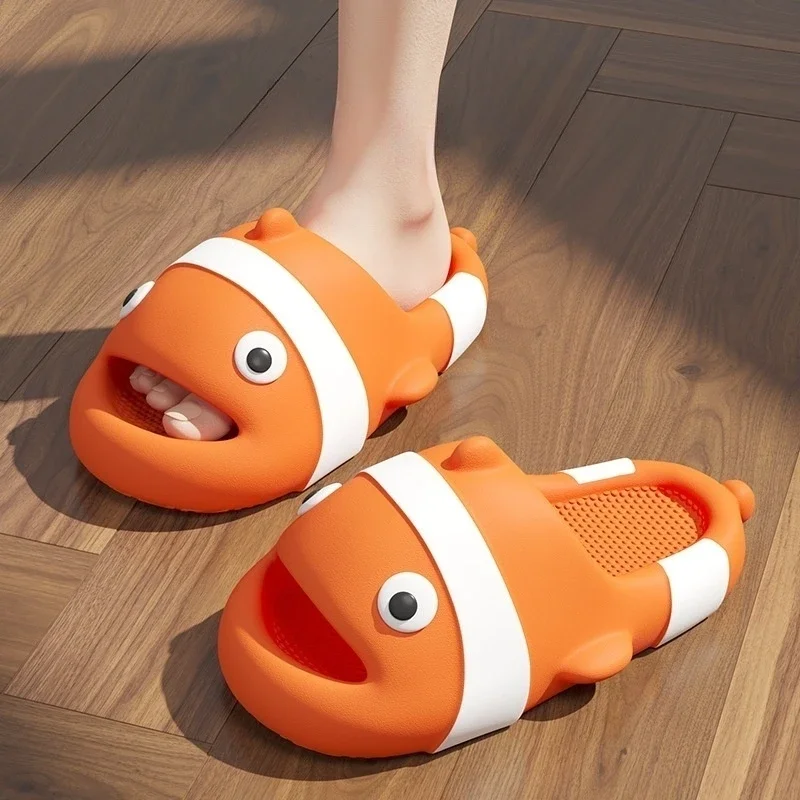 Zapatillas de pez payaso para hombre y mujer, chanclas antideslizantes para interiores, sandalias de dibujos animados para parejas y niños, novedad de verano 2023