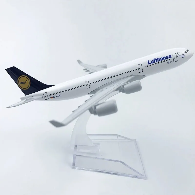 

Модель самолета A340 Luthansa Airways, масштаб 1/400, 16 см, литой под давлением сплав, миниатюрная модель самолета с базовым дисплеем, декор комнаты самолета
