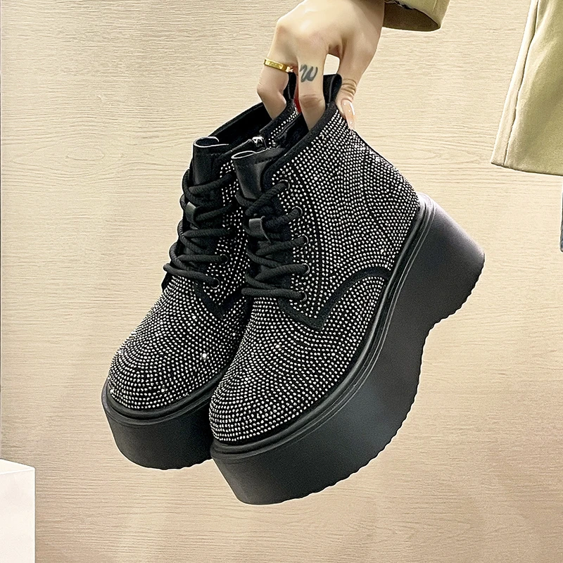

2024 New Fashion Women's Lace up Sports Shoes Full Diamond Thick soled Women's Boots Luxury Designer High Top Shoes black boots
