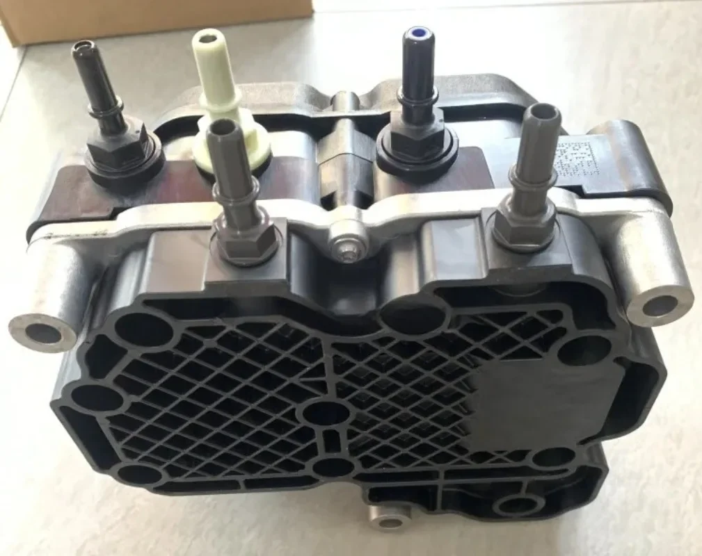日野J08E P11C E13Cトラック用純正尿素ポンプ アクセサリー S17H0-E0042 S17H0-E0044 044404228L S17H0E0044