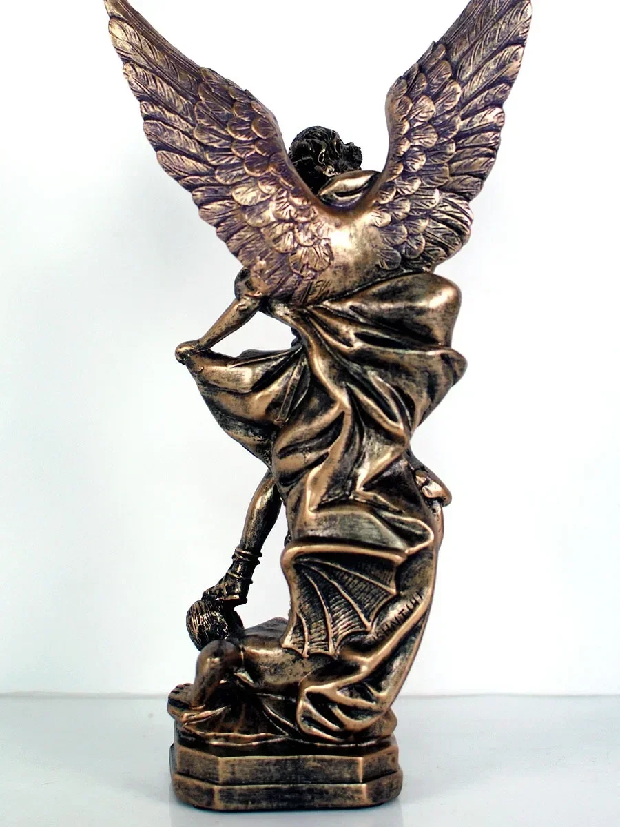 European archangel Michael Figurine Sculpture Room Decoration Home Decoration Resin Artwork Sculpture Ornaments Business Gift