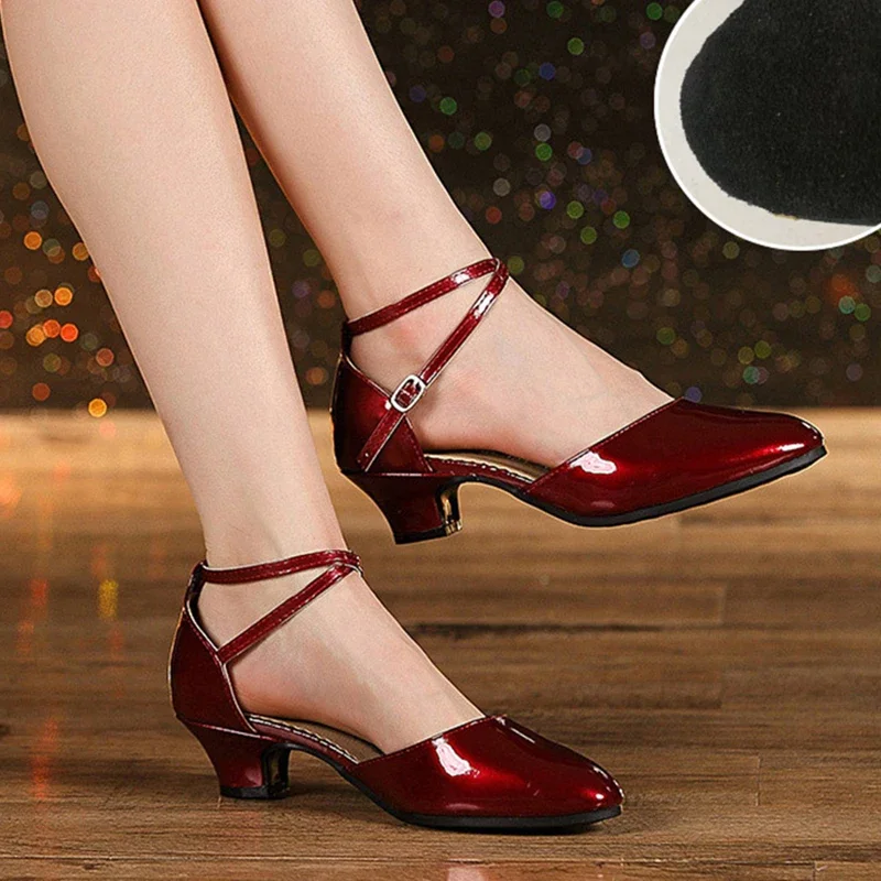 Women Glitter Leather Latin Dance Shoes Closed Toe Soft Sole Salsa Modern Shoe Tango Ballroom Dancing Shoes 3.5cm/5.5cm Heel