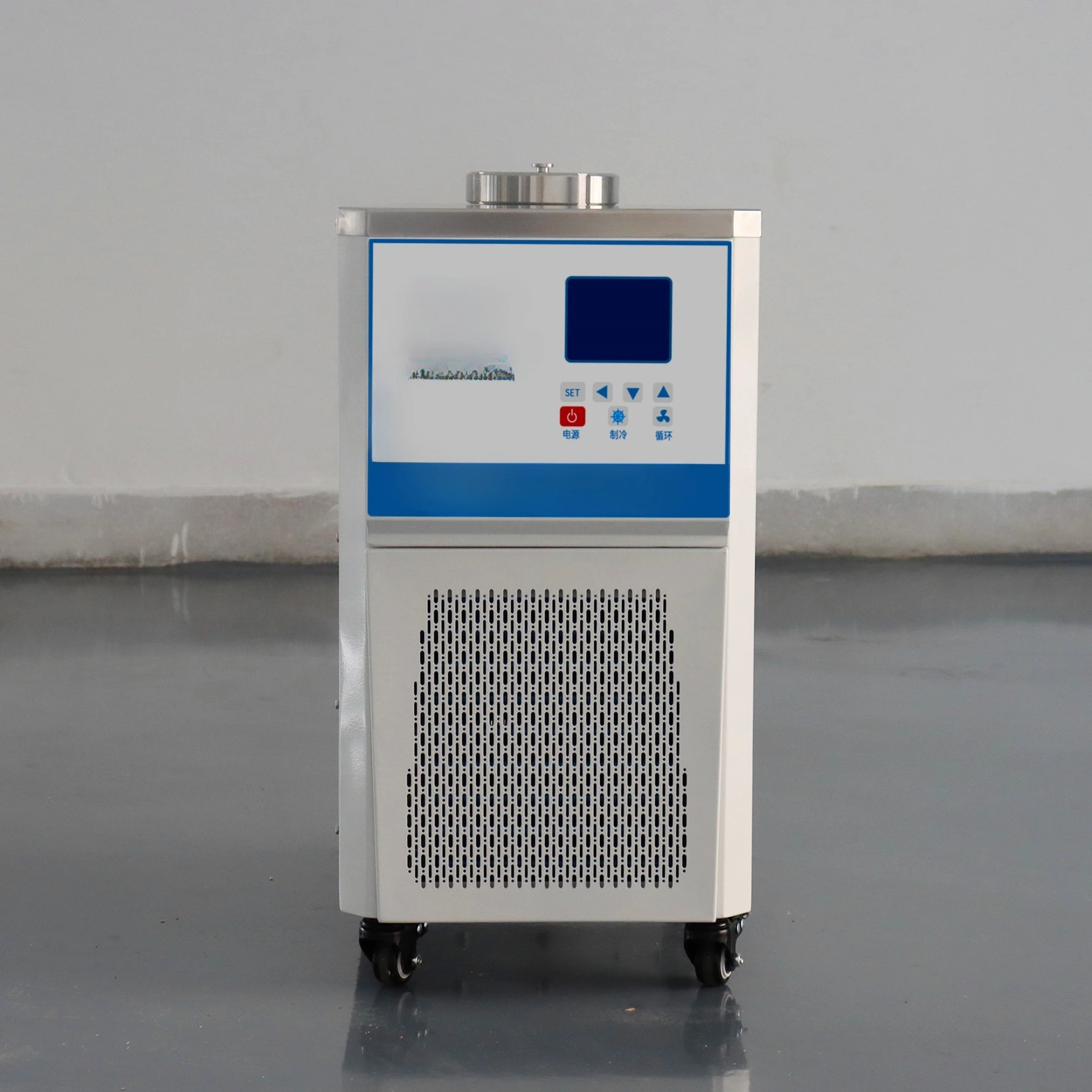 Low temperature thermostatic tank Low temperature thermostatic circulator Refrigeration water bath