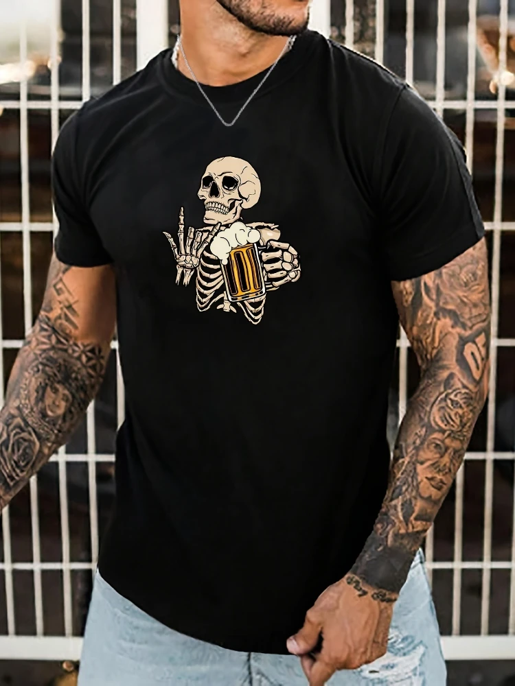 

Summer leisure short-sleeved men's skull drinking beer creative printing T-shirt, casual style fashion round neck shirt.