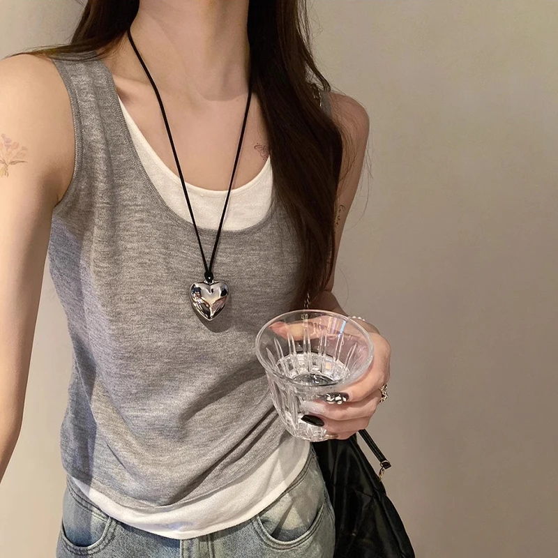 Summer Solid Color Design Contrast Color Fake Two-Piece Large U-Neck Camisole