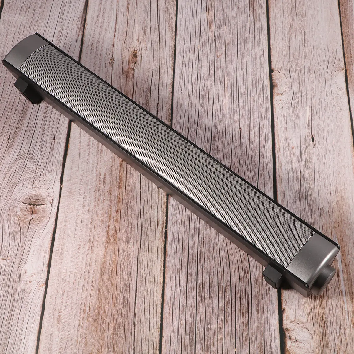 

Портативная беспроводная колонка черного цвета с USB-зарядкой, стереозвуком, поддержкой карт памяти, AUX-входом, супербасом и функцией громкой связи для музыки