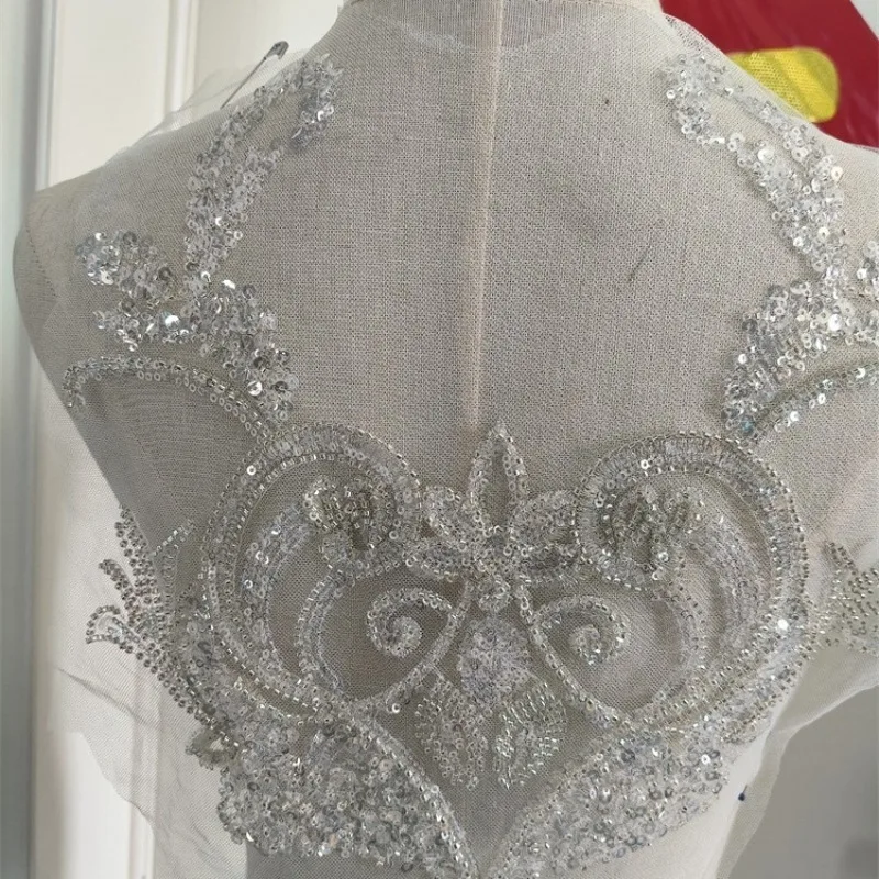 aplique-de-renda-com-perolas-e-lantejoulas-em-cor-prata-para-decoracao-de-costas-de-vestido-de-noiva