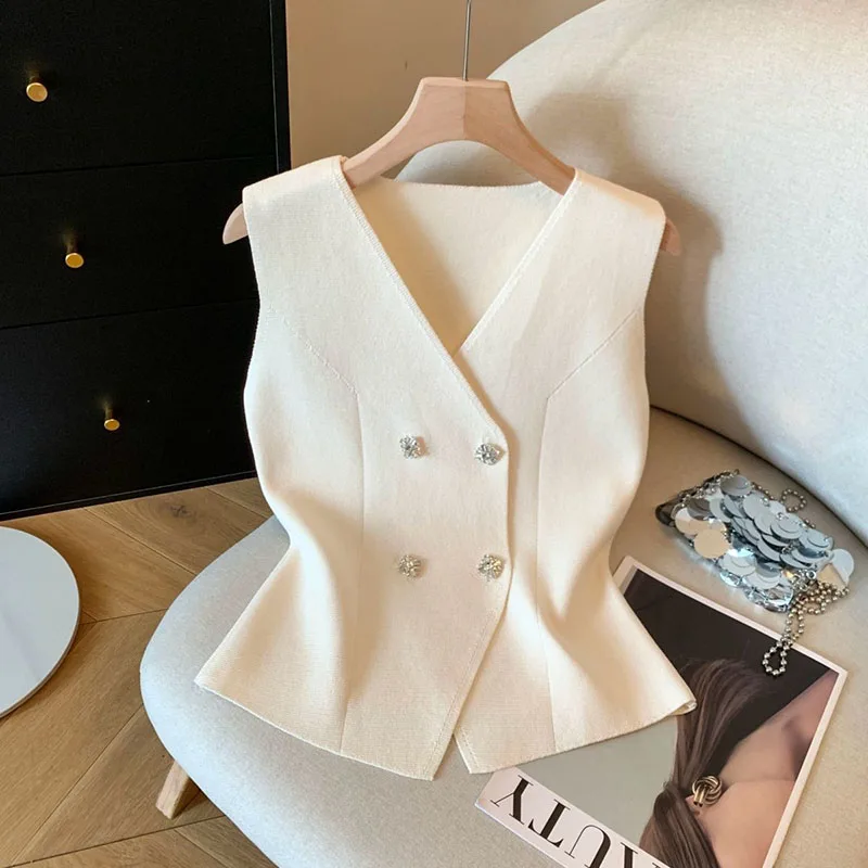 2026 Vest Cardigan Top French Retro Age-reducing Western Style Slim Split V-neck Double-breasted Design Sense Joker Vest
