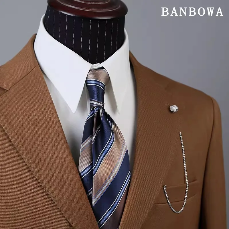 เน็คไทน้ําหนักเบาตัดอิตาลีขนาด 8.5 ซม. - ลายทางสีดําทึบหรูหราสําหรับผู้ชาย, British Professional Edge และสไตล์สูทลําลองอัจฉริยะ