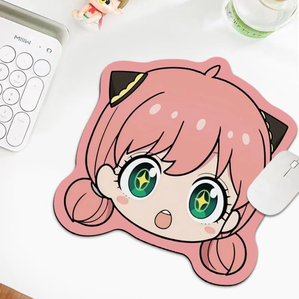 Cute Chibi Anya Mouse Pad Spy x Family Anime Large Desk Mat Non-slip Wear-resistant Office Table Pad High Aesthetic Decor Gift