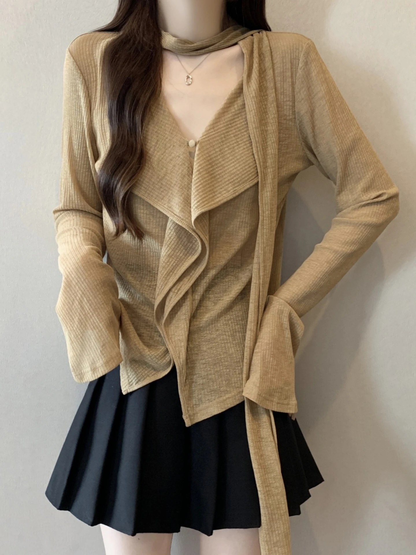 Elegant V-neck Long Sleeve T-shirt Women's Spring Autumn plus Size Bell Sleeve Draped Neckband Base Shirt Korean Style Commute