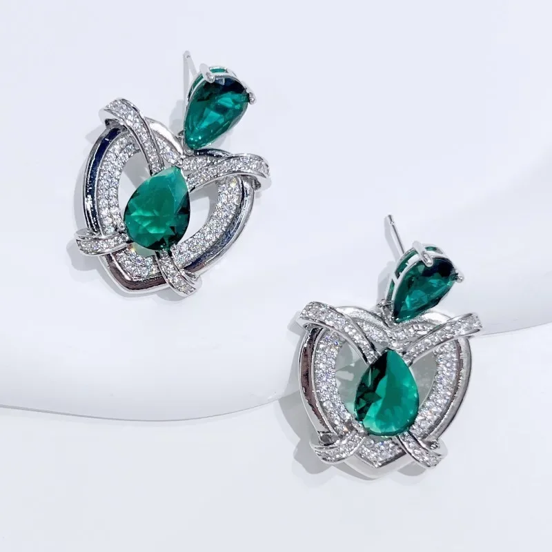 European and American Heart Shaped Zircon Earrings 2023 New Vintage Elegant Fashion Versatile Female Earrings image 4