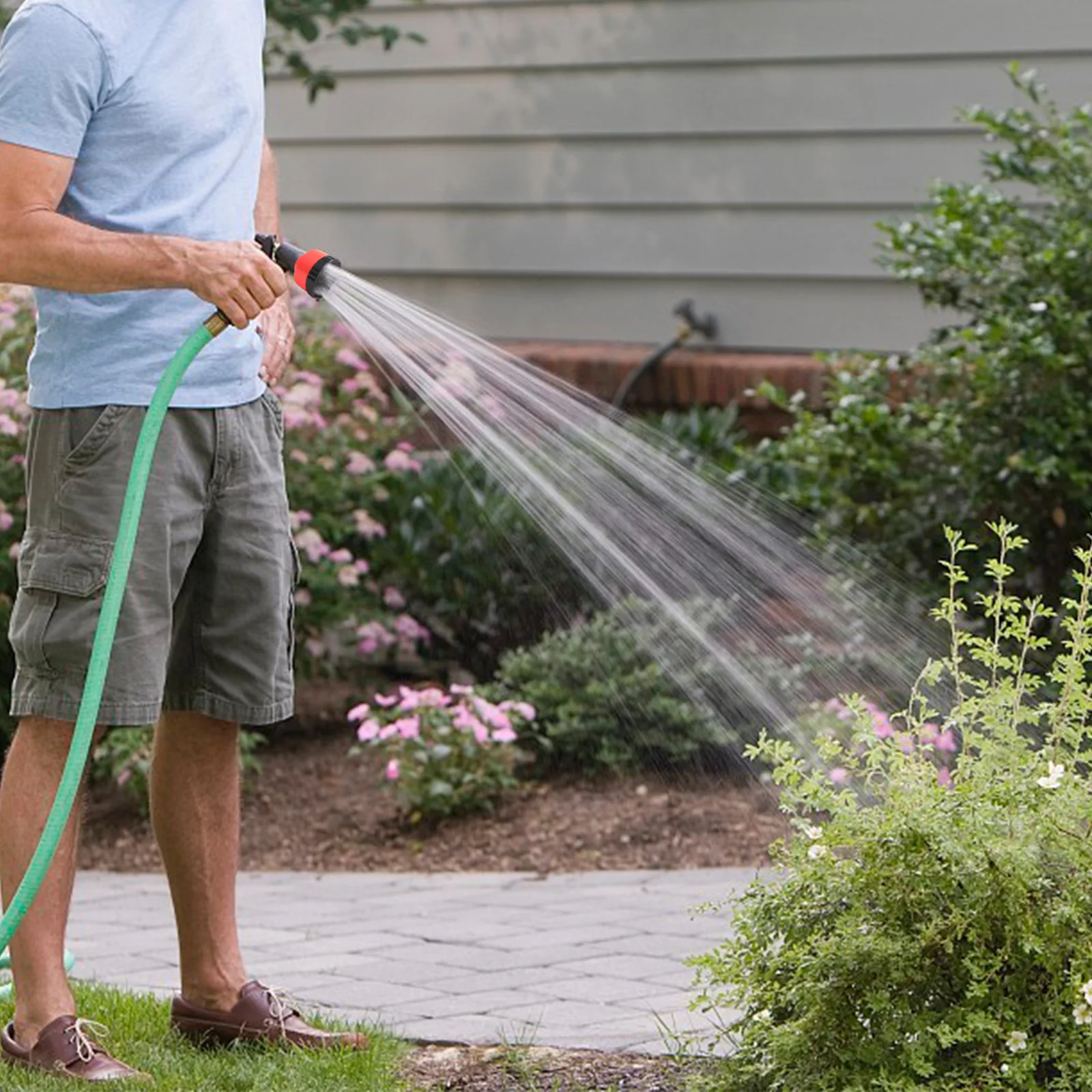 Garden Sprinkler with Scattering Spray and 400/1000 Mesh for Efficient Water Distribution in Public Green Spaces