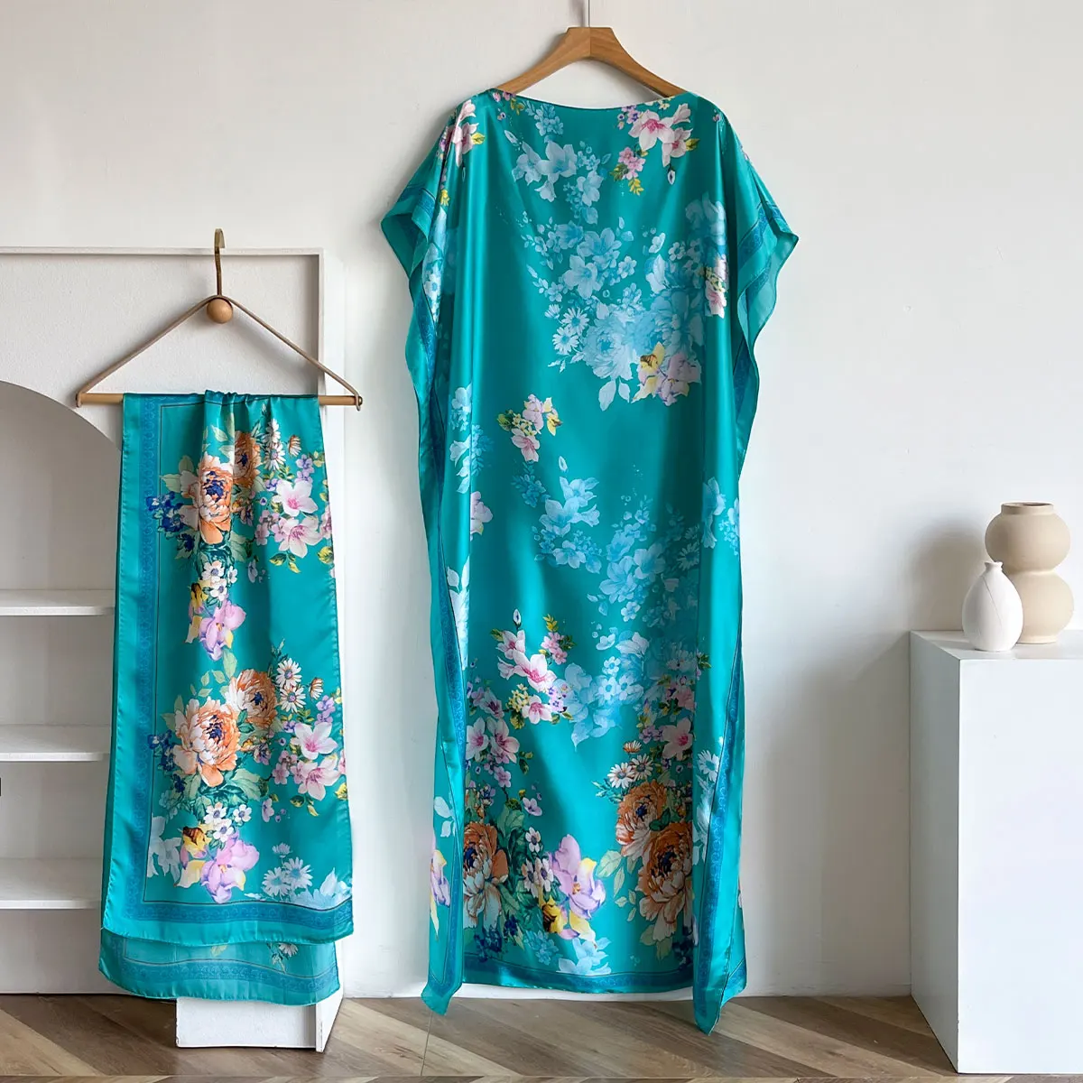 Novedad de verano, vestidos africanos de moda para mujer, elegante vestido musulmán de seda estampado para mujer, vestido largo tipo caftán Hijab de gran tamaño, Abaya de Kuwait