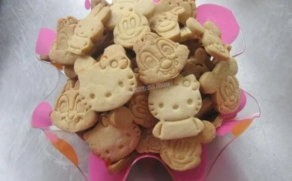 Disney Marie Cat 3D Biscuit Mold Biscuit Cutting Cake DIY Shell 2pcs Set Aristocats Kitchen Decoration Accessories Cool Gadget