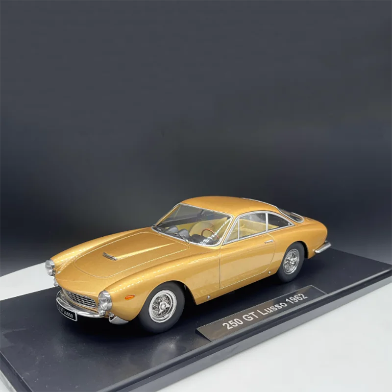 Diecast 1:18 Scale 250 GT Lusso 1962 Alloy Vehine Model Finished Simulation Collection Decoration Gift Toys Display