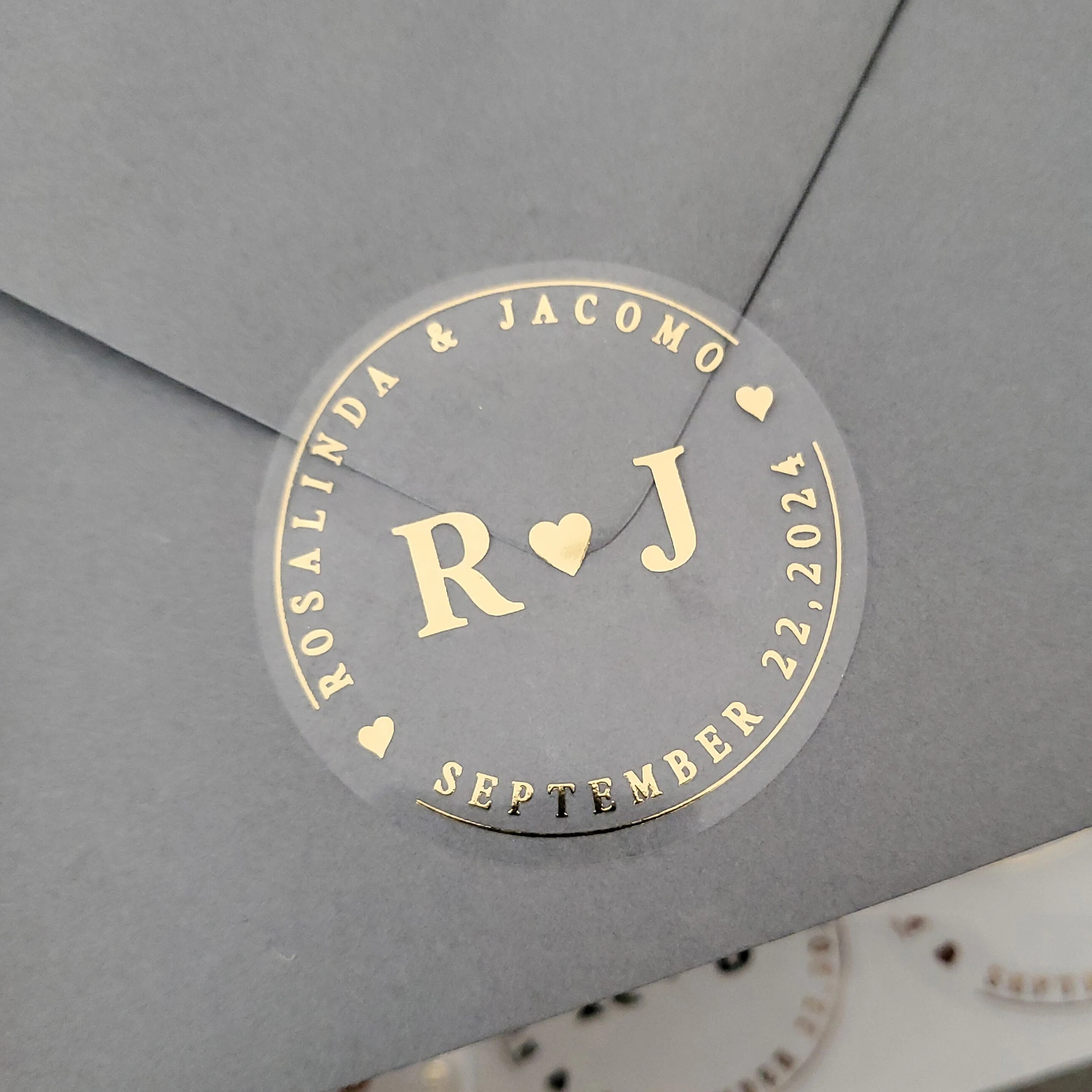 50Pcs Personalized Wedding Stickers Custom Round Gold Foil Sticker Favors Gift Labels Envelope Seal Wedding Invitations Seals