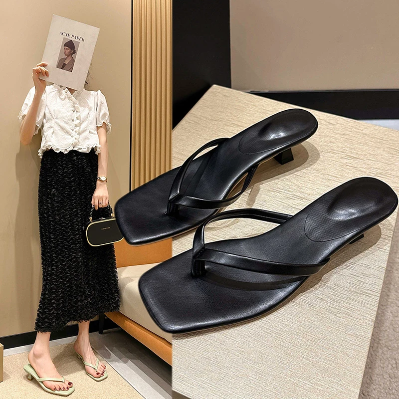 

Square Toe Low Heel Flip Flops For Women Summer Casual Leather Sandals Comfortable Outdoor Beach Slides Vacation Shoes