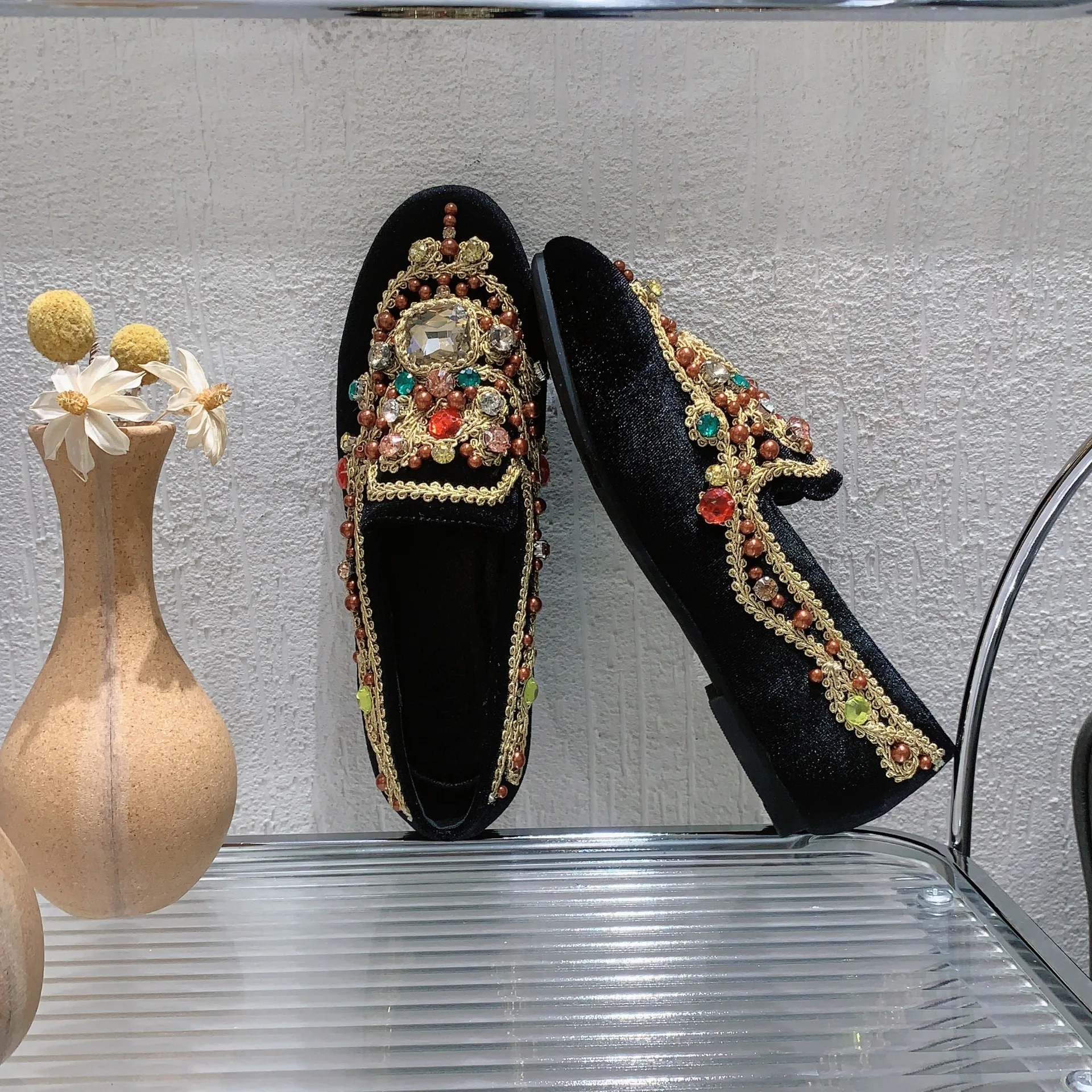 

Новые женские нескользящие повседневные туфли ручной работы с плоской подошвой в этническом стиле, инкрустированные бриллиантами