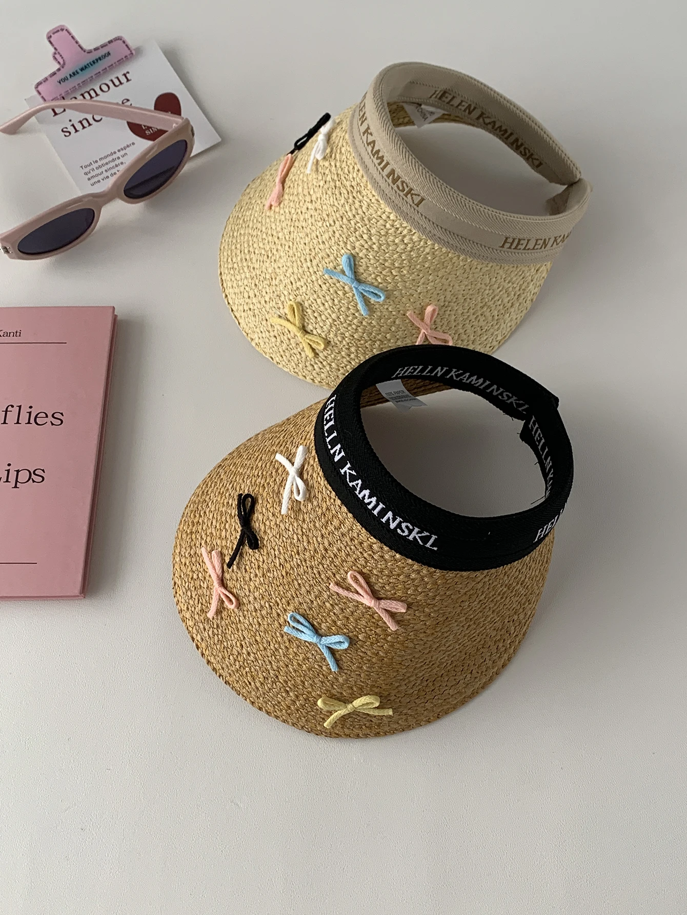 الصيف الملونة القوس فارغة أفضل قبعة الفتيات عقال نمط في الهواء الطلق كبيرة حافة القش قبعة الشمس عطلة نمط قبعة الشمس