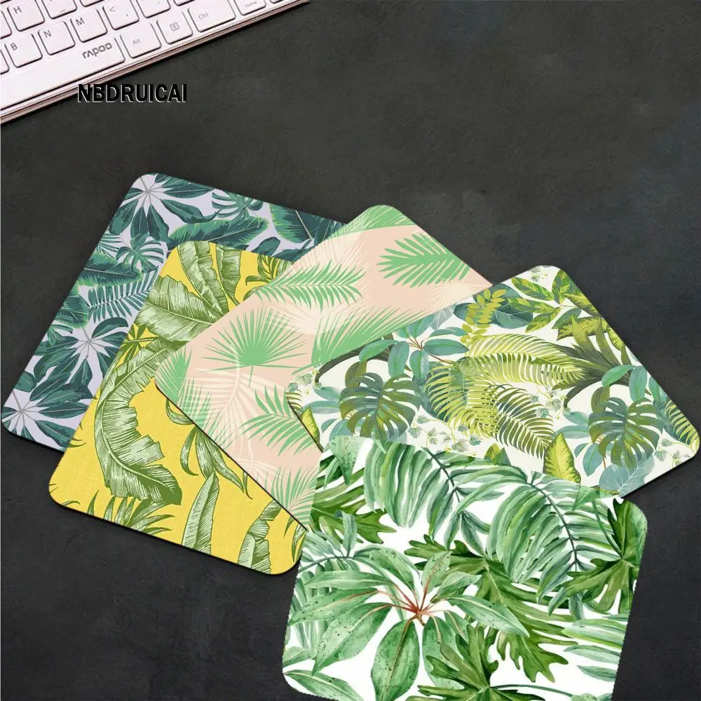 

Palm Tree Leaves 25x29cm Small Office Computer Desk Mat Table Keyboard Big Mouse Pad Laptop Non-slip Office Desk Accessories