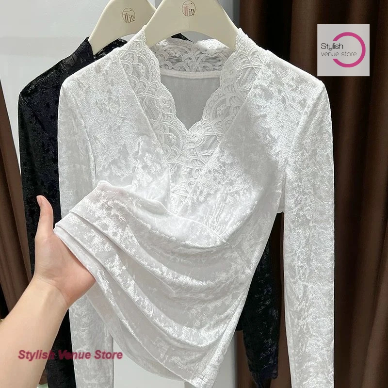 

Korean-style high-grade V-neck lace bottoming shirt women's spring and summer new jacquard hollow thin mesh with casual tops.