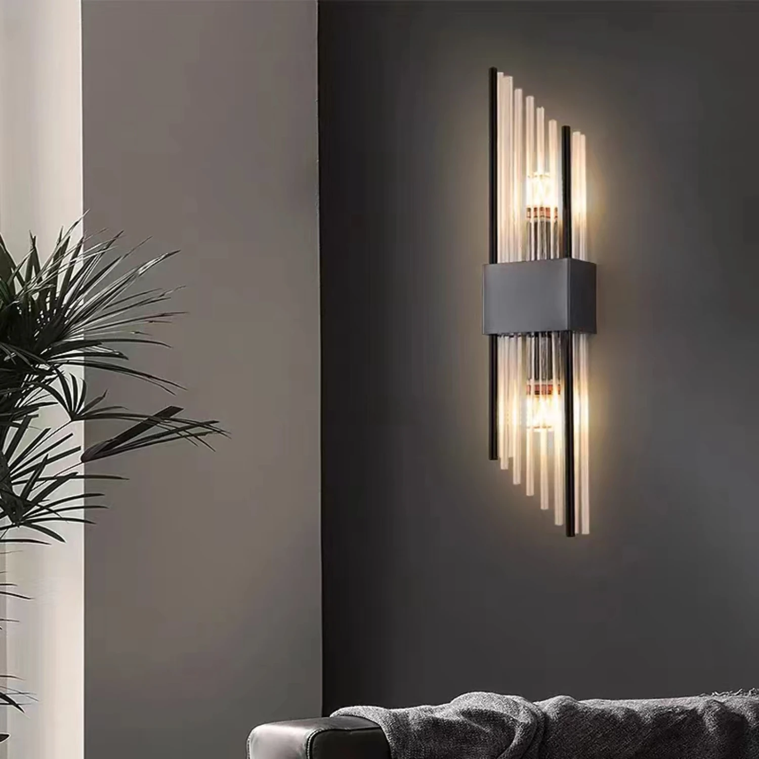 Elegant and Chic Modern Wall Sconce - Enhance Your Home Décor with this Exquisite and Stylish Fixture - Add a Touch of Elegance