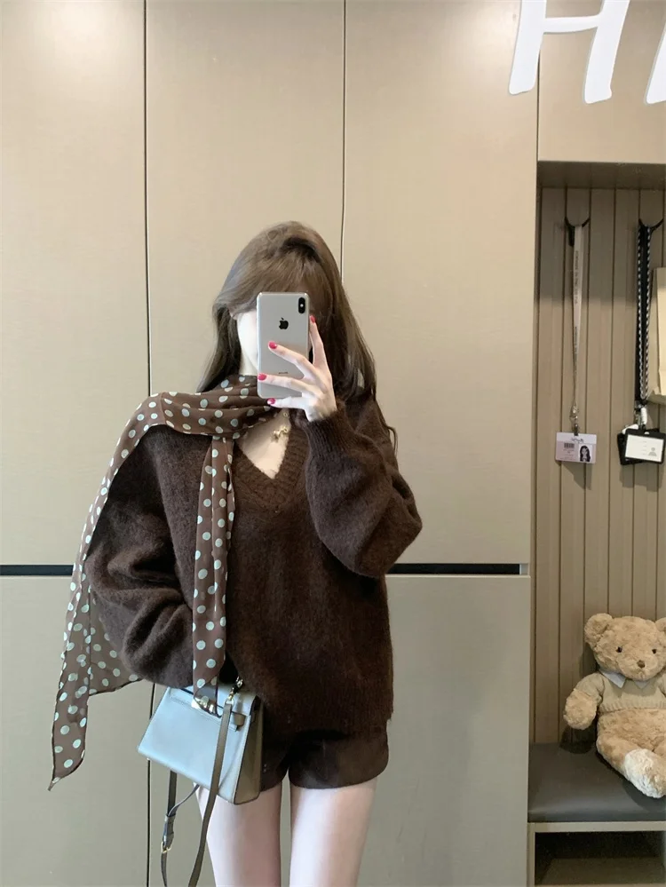 

Retro Coffee Color V-Ne Long Sve Sweater Women's Loose Slimming Casual Top Autumn Season Comfortable Knitwear