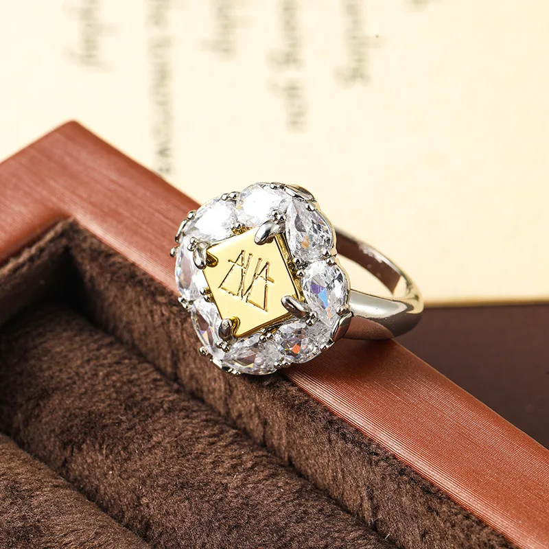 

Новое дизайнерское роскошное блестящее кольцо с цирконом для женщин, модное высококачественное роскошное изысканное свадебное женское кольцо