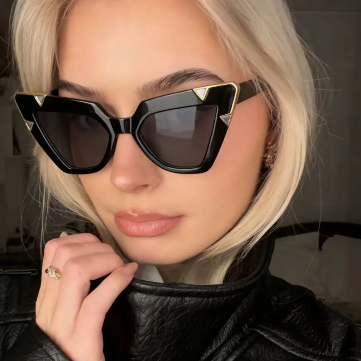 

Spicy Girls Hip-hop Large Frame Cat Eye Sunglasses Women Fashion Diamond-studded Outdoor Beach Travel UV Protection Sun Glasses