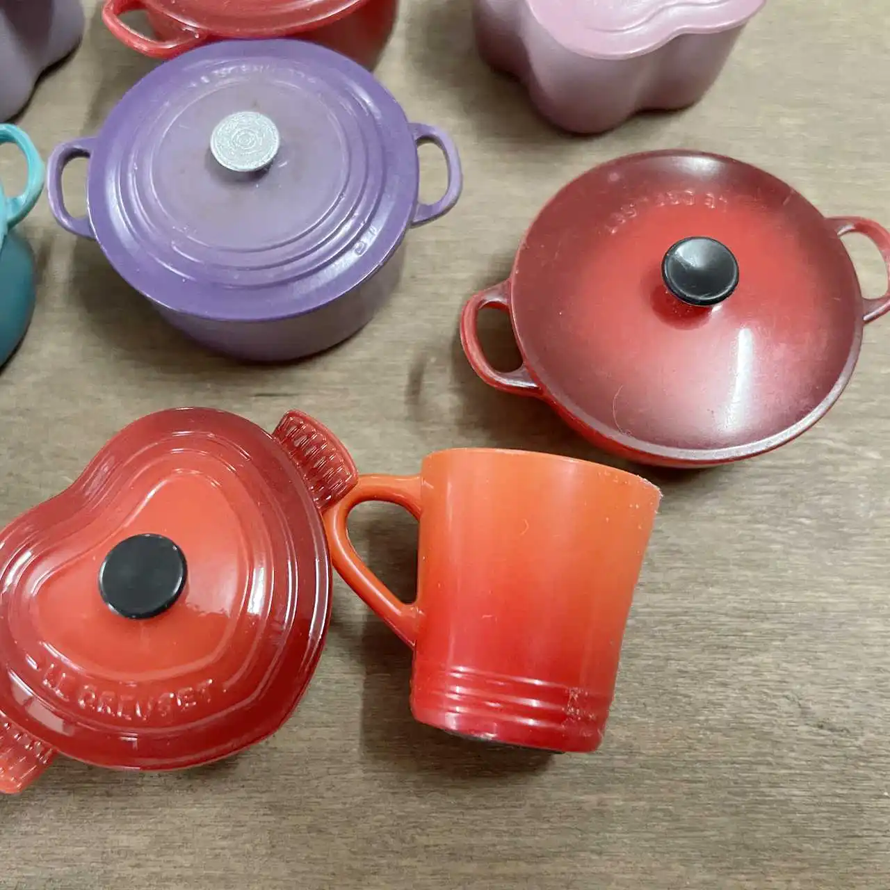 Лот из 9 4 см Le Creuset магнит на холодильник магнит для приготовления пищи миниатюрный подарок для детей