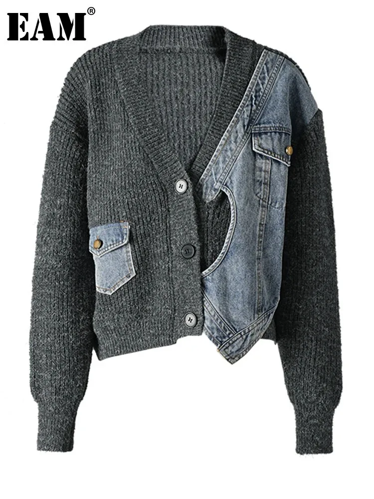 [EAM] Gray Denim Big Size Design Knitting Cardigan Sweater V-Neck Long Sleeve Women New Fashion Tide Spring Autumn 2025 CP3517