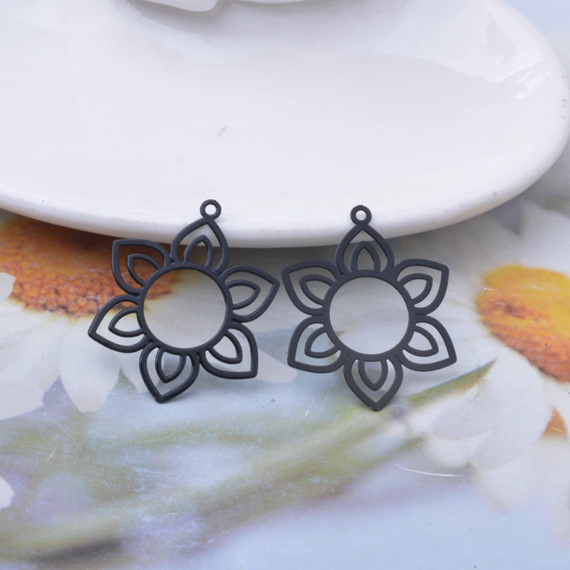 30 Stück AB8305 Messing-Filigran-Blumenanhänger Edelstahl-Sonnenblumenanhänger DIY Schmuck Ohrringe Zubehör – Detail 10