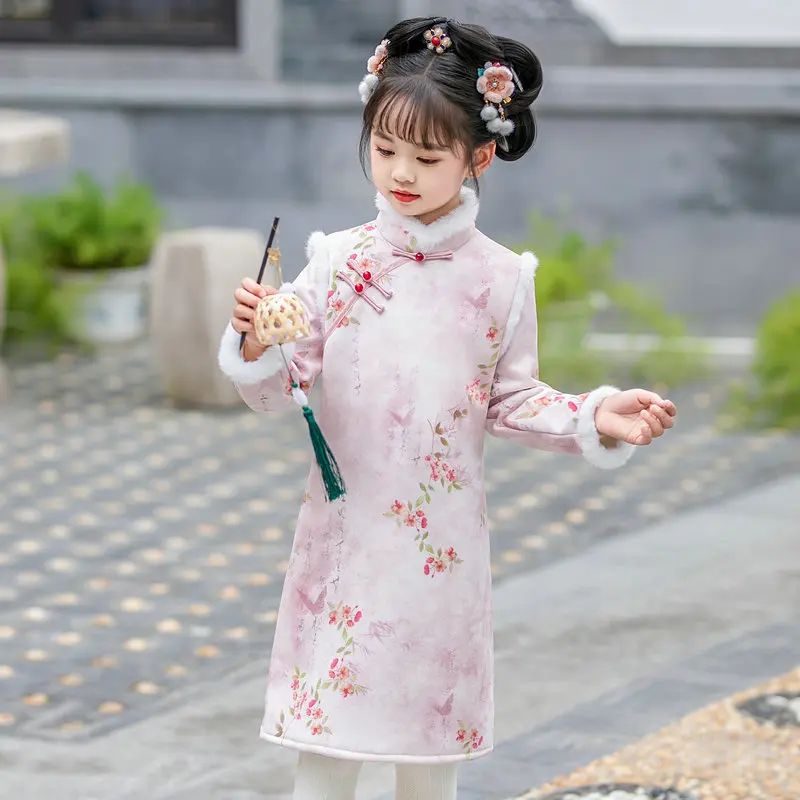 Qipao anak perempuan musim dingin musim gugur pola bunga kerah Mandarin bulu domba pakaian Festival Cheongsam putri Cina kuno tampilan gaya