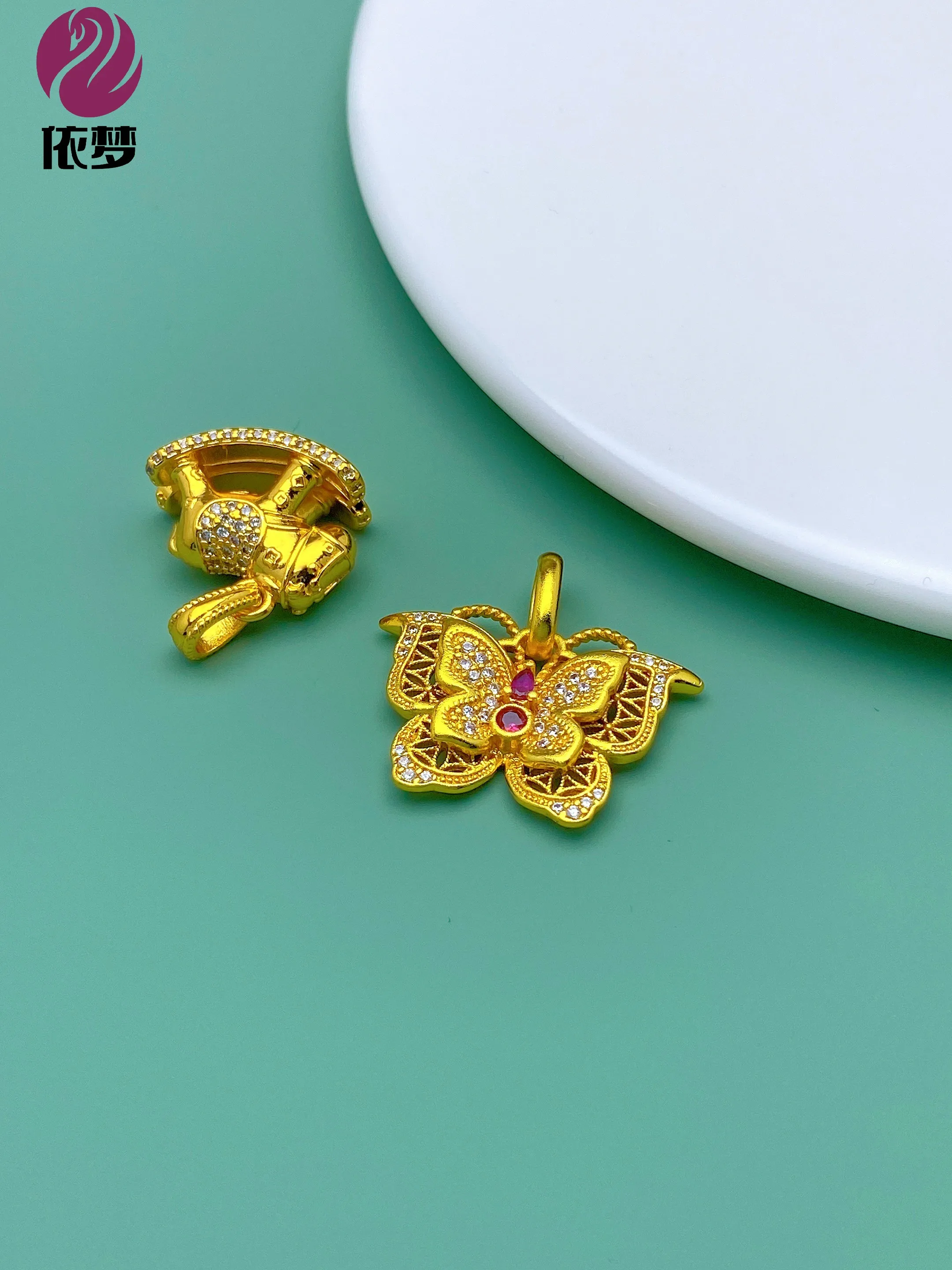 Antique Gold  Crystal Pendant Four Le Clover Luy Charm Nelace Bracelet DIY Jewelry Accories Faionable Fre...