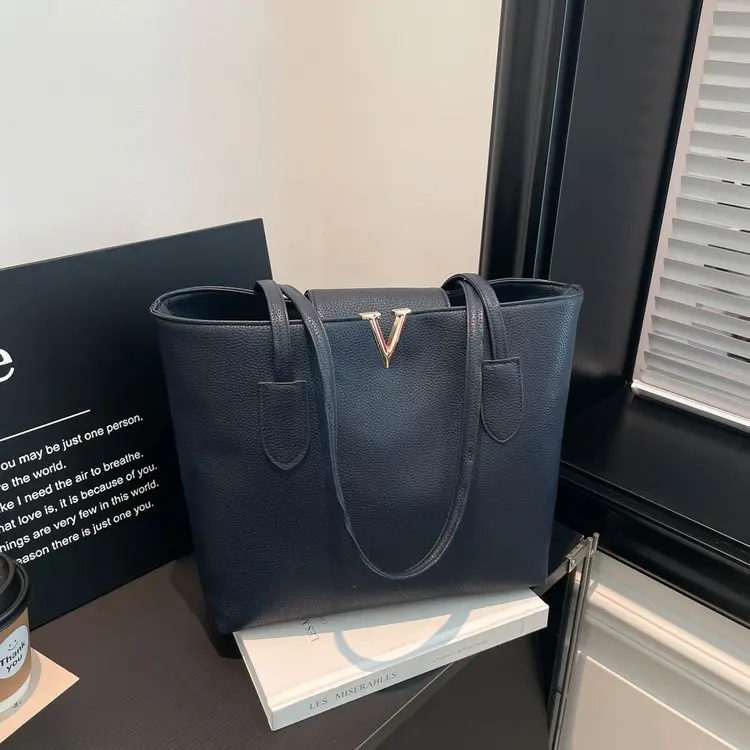 

Новинка 2026: Женская сумка-тоут в корейском стиле, однотонная, с надписью, большая вместительная повседневная сумка через плечо для шопинга