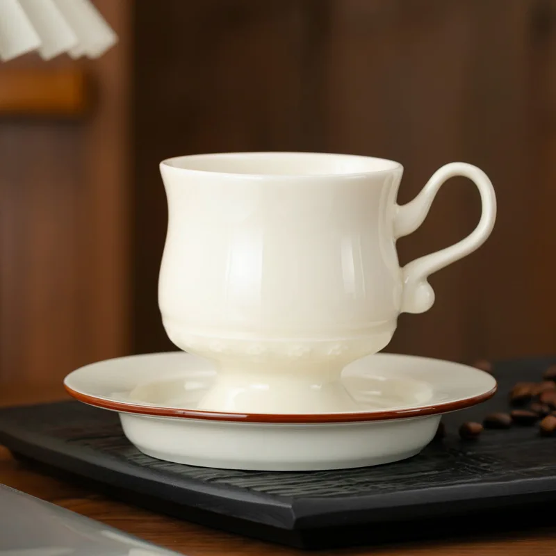 Leuke keramische mok in Scandinavische stijl, hoge voet, drinkbeker voor thuis of op kantoor, koffiemok, verjaardagscadeau voor een meisje.