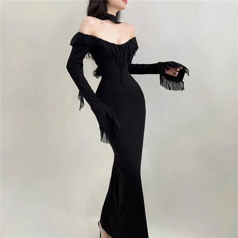 Elegant Gentle and Virtuous Ruffled One-shoulder Long-sleeved Dress for Women