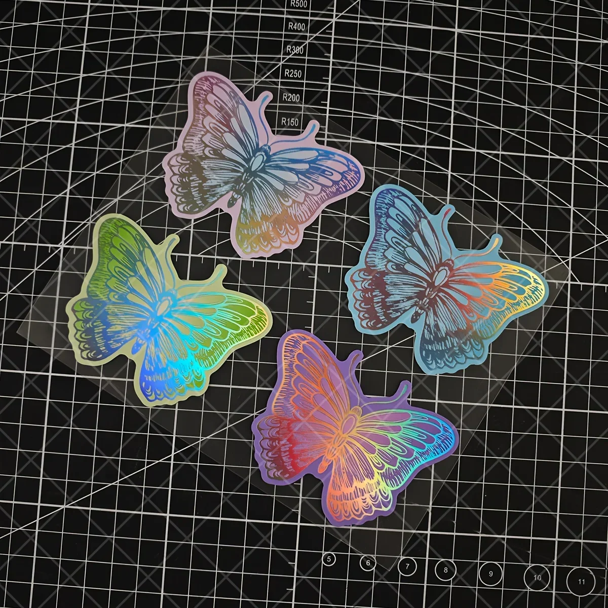 สติกเกอร์รูปผีเสื้อโฮโลแกรมสำหรับรถยนต์และมอเตอร์ไซค์ 4 ชิ้น/ชุด, ดีไซน์สะดุดตา, อุปกรณ์ตกแต่งภายนอกรถยนต์และมอเตอร์ไซค์ส่วนบุคคล