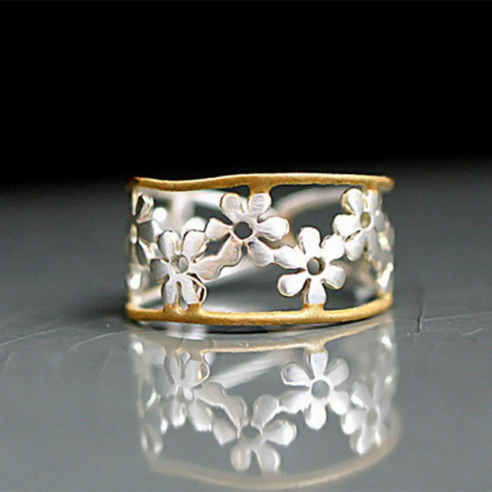 New Simple Minority Creative Trend Delicate Enamel Two Color Flower Ring Cute Daisy Flower Adjustable Ring Women's Accessories