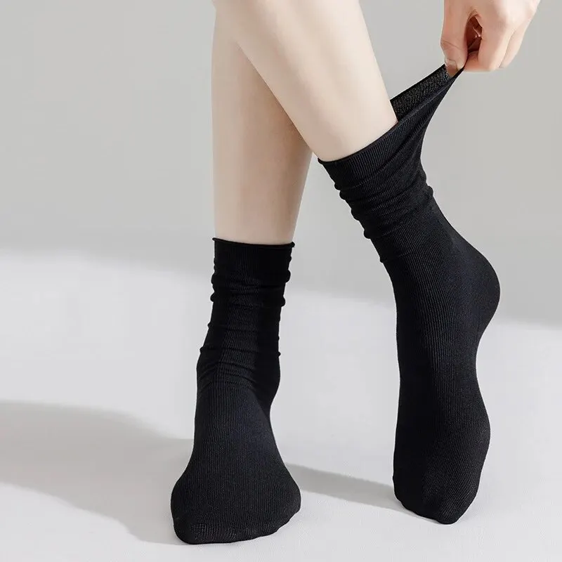 10 Pairs Thin Ice Silk Women\'s Long Tube Socks Summer Cool Mid Calf Socks Black and White Ice Ice Socks Pile Pile Ladies\' Socks