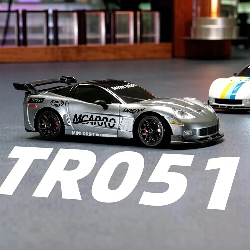 new-1-43-tr051-full-scale-gyro-remote-control-desktop-4wd-drift-sports-car-high-speed-metal-electric-rc-racing-simulation-model