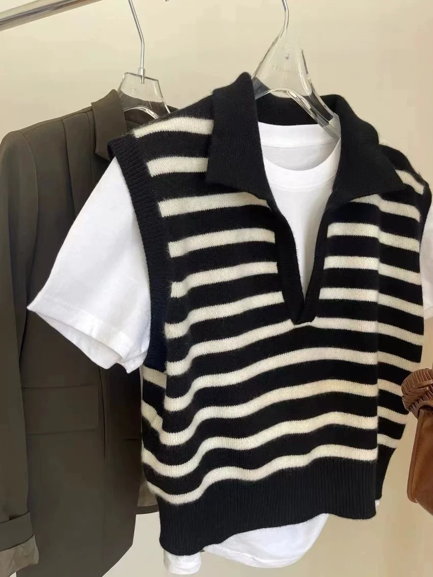 Striped V-Neck Knitted Tank Top Women's Short  Neck Sweater Vest Sleeveless Shoulder Padded Layering Top for Autumn