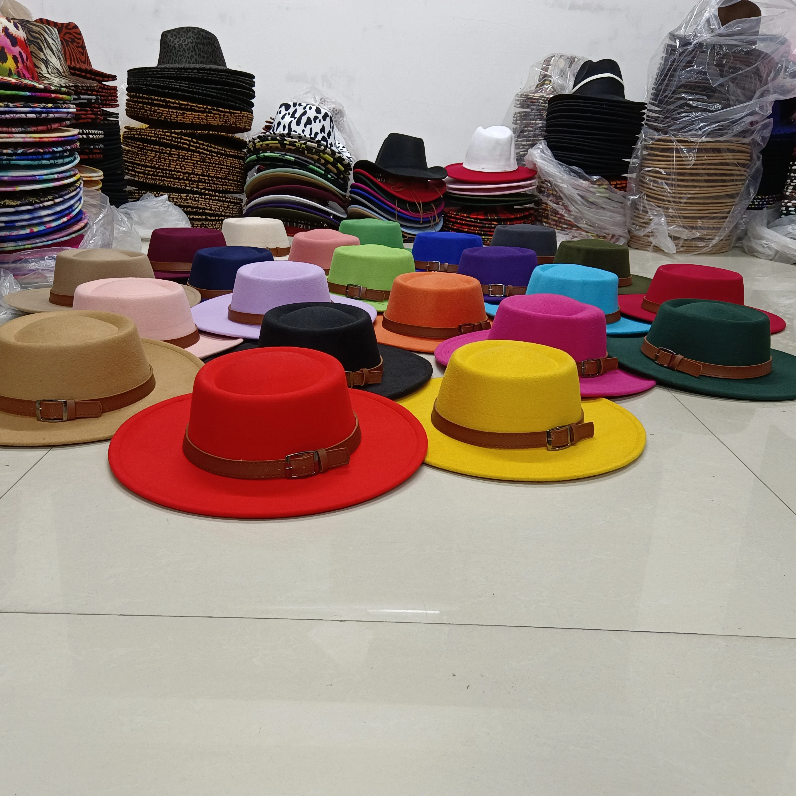 Fedora Hat Winter Hat Belt Accessories Round Convex Flat Top Fashion Felt Jazz Hats Fedora gorras Wholesale Price