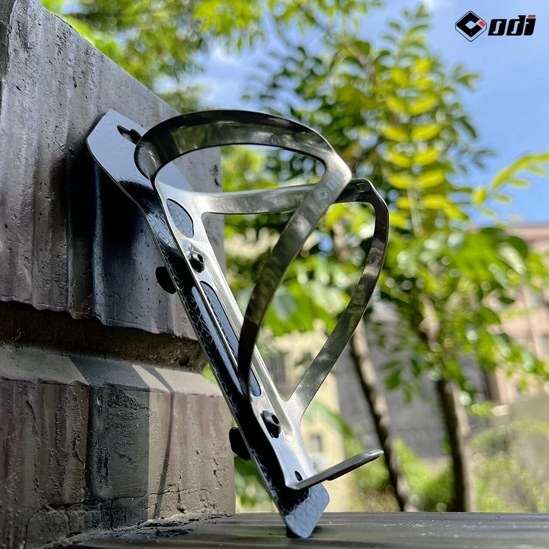1 Pezzo Portaborraccia da bici in alluminio ultraleggero per bottiglia d' acqua, Porta borraccia da ciclismo MTB su strada, Supporto per bicicletta, Accessori per bici da montagna | SHEIN ALIA