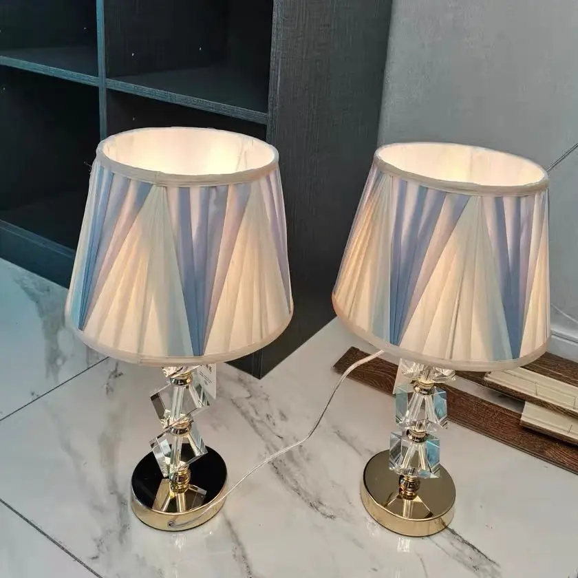 luxury crystal desk lamp study bedroom  lamp European simple romantic fabric splicing desk lamp