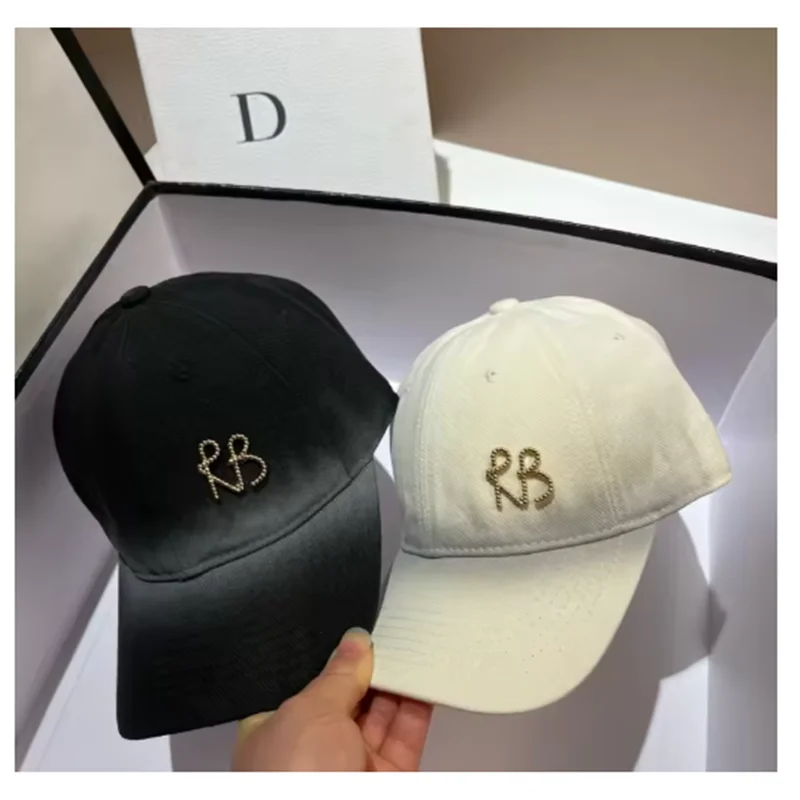 

Luxury Designer Metal Letter Baseball Caps Men Women Fashion Snapback Hip Hop Adjustable Bone Dad Hat Outdoor Visor Sun Hats